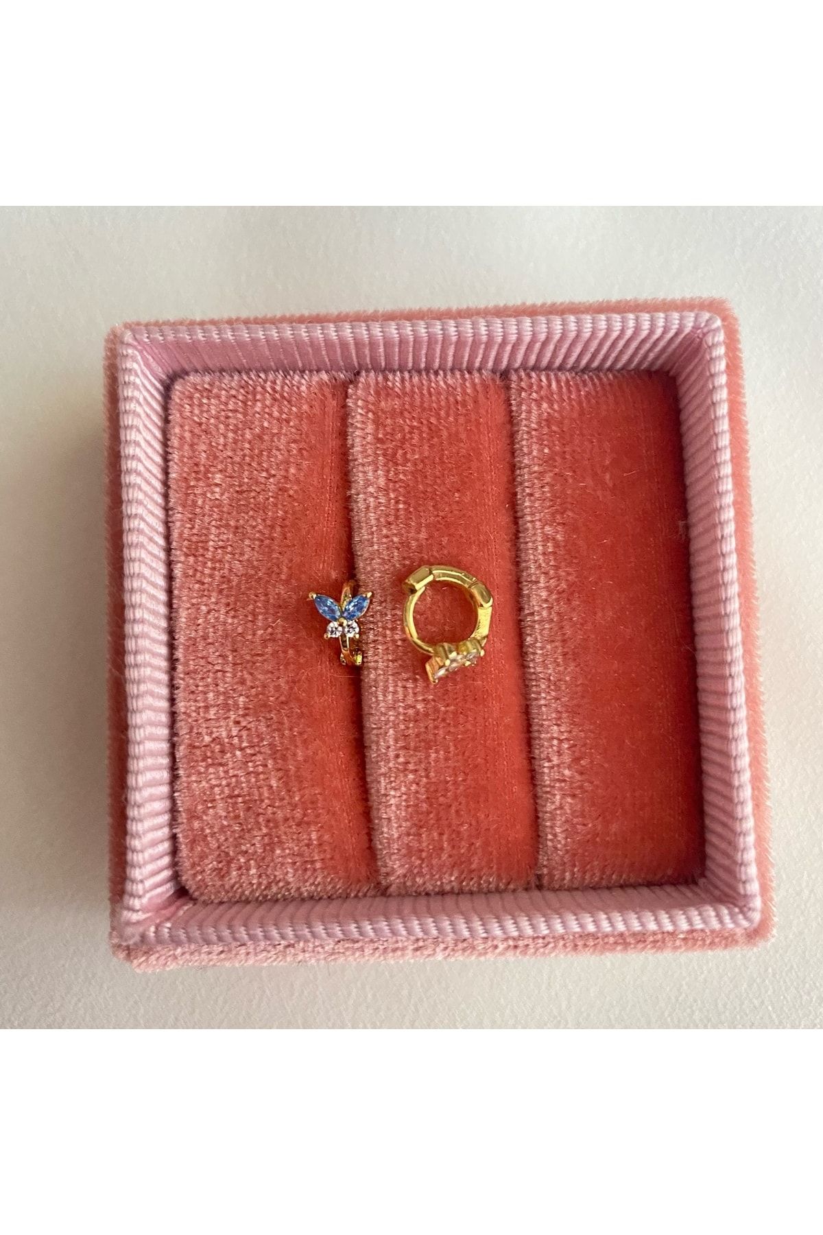 Kadın Halka Kelebek Kıkırdak Tragus Piercing