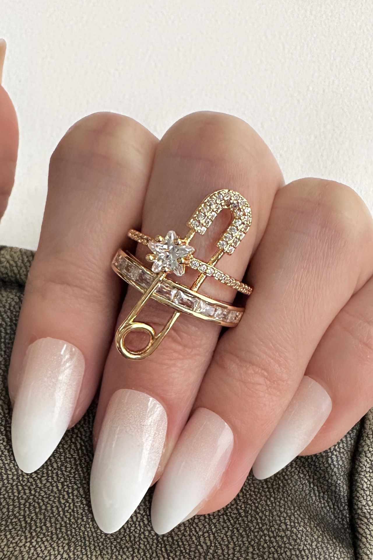 Çengelli Iğne Detaylı Ayarlanabilir Yüzük