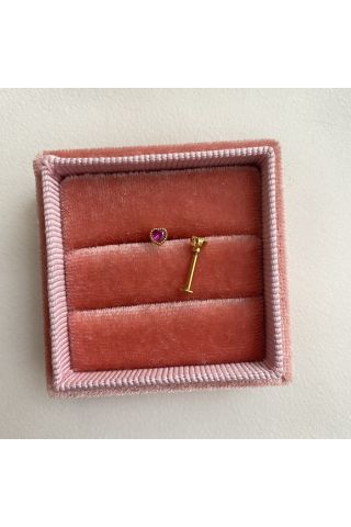 Kadın Minimal Koyu Pembe Taşlı Kalpli Tragus Kıkırdak Piercing