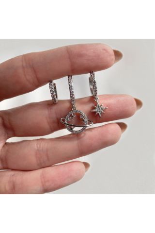 Kadın Silver Rengi Minimal Gezegen Charmlı 3’lü Küpe Seti