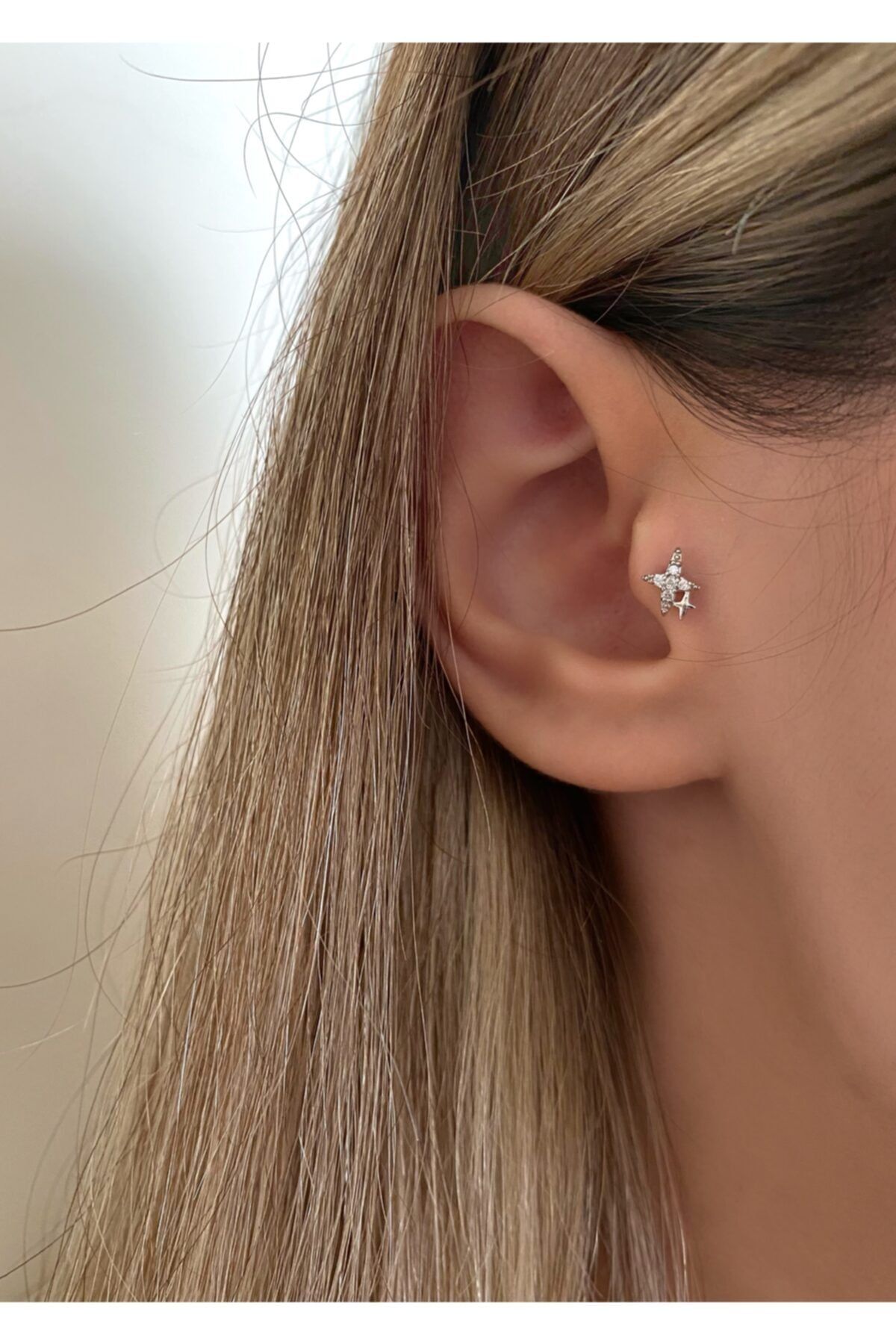 Kadın Silver Ikili Yıldız Tragus Kıkırdak Piercing