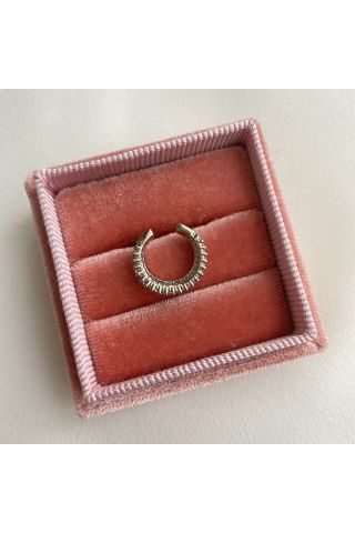 Kadın Silver Rengi Üç Sıra Zirkon Taşlı Kıkırdak Küpe Earcuff