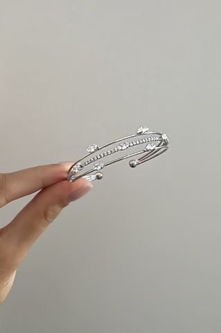 Damla Taşlı Üç Sıra Model Kelepçe Bileklik