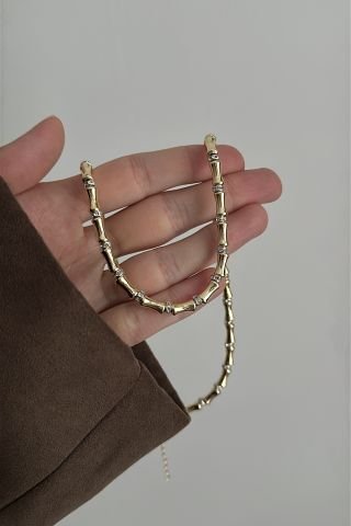 Kemik Model Taşlı Kolye
