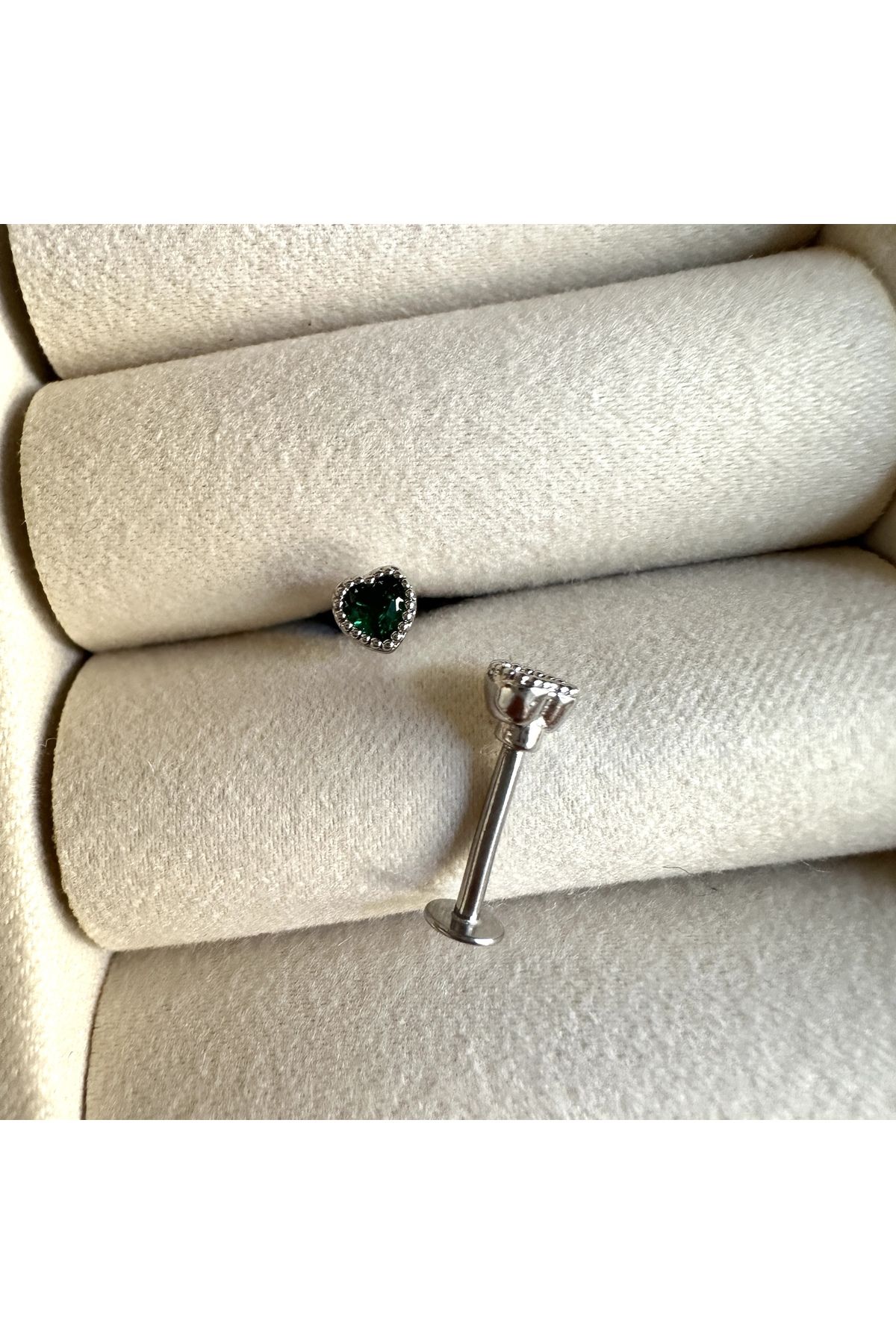 Cerrahi Çelik Renkli Taşlı Tragus, Piercing
